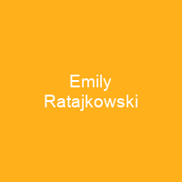 Emily Ratajkowski